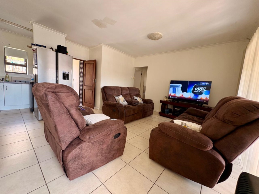 2 Bedroom Property for Sale in Nahoon Valley Park Eastern Cape